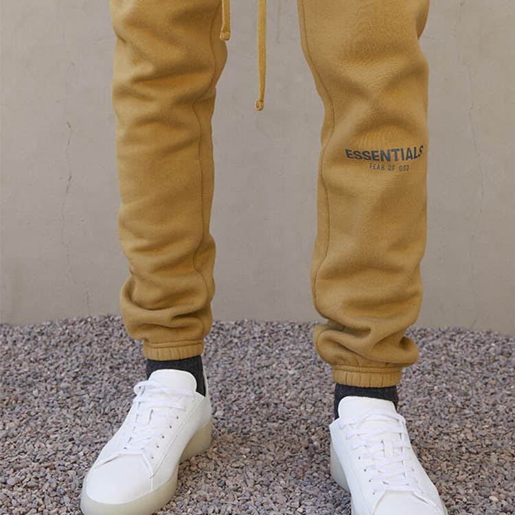 Штаны Fear of God Essentials Sweatpant Amber - изображение 7