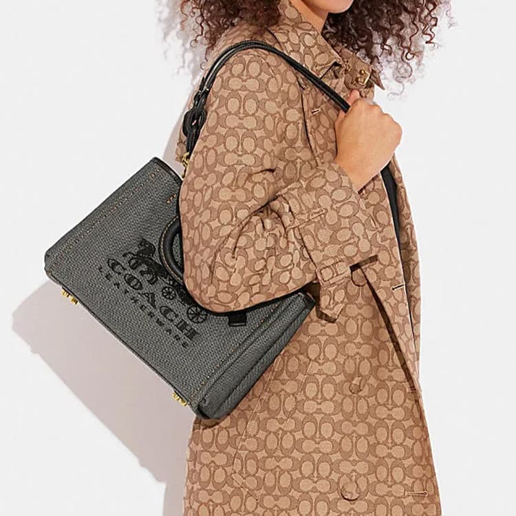 Сумка COACH Reese 28 Black - изображение 4