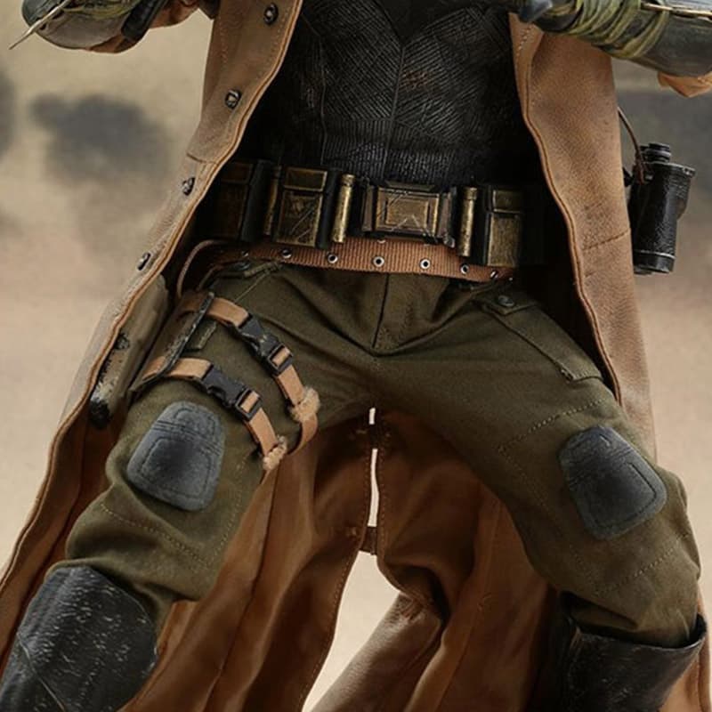 Фигурка Hot Toys 16 32cm - изображение 2