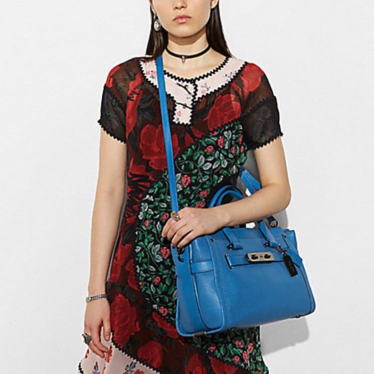 Сумка COACH Swagger 32 - изображение 4