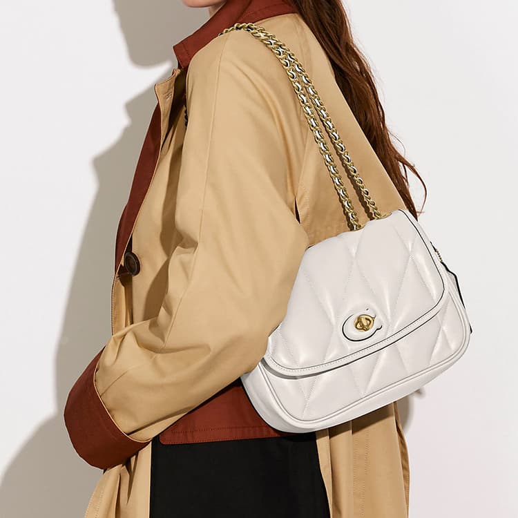 Мини-сумка COACH Pillow 24 - изображение 6