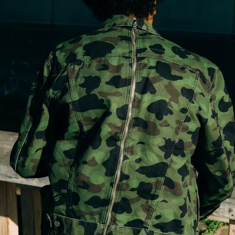Джинсовая куртка Levis x BAPE Camo Denim Jacket - изображение 4