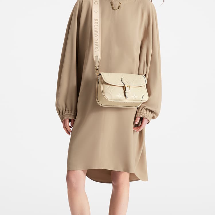 Сумка Louis Vuitton Diane Beige - изображение 8