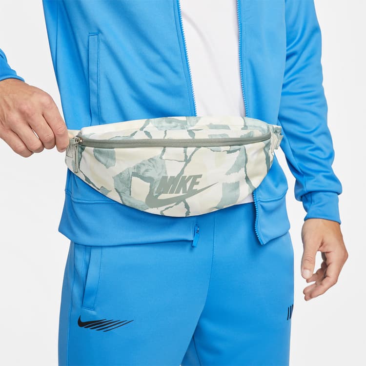 Поясная сумка Nike Heritage Waist Bag Mica Green/Sail - изображение 5