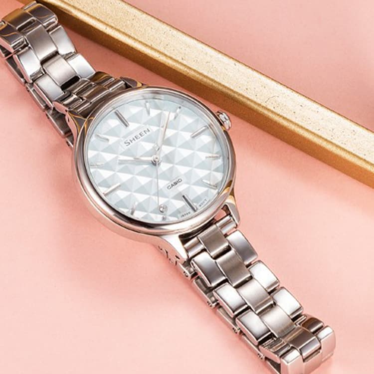 Часы CASIO SHEEN SHE-4545D-2AUPR-person - изображение 5