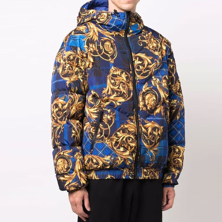 Зимняя куртка Versace Baroque Reversible Down Jacket - изображение 4