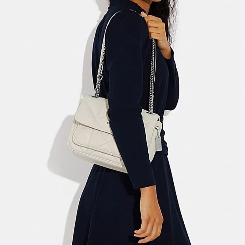 Сумка через плечо COACH Klare 25 White - изображение 4