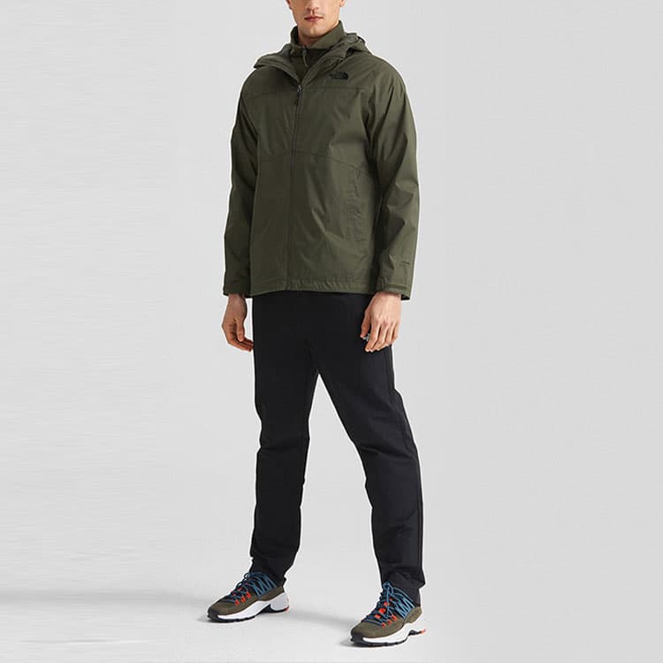 Демисезонная куртка THE NORTH FACE - изображение 2