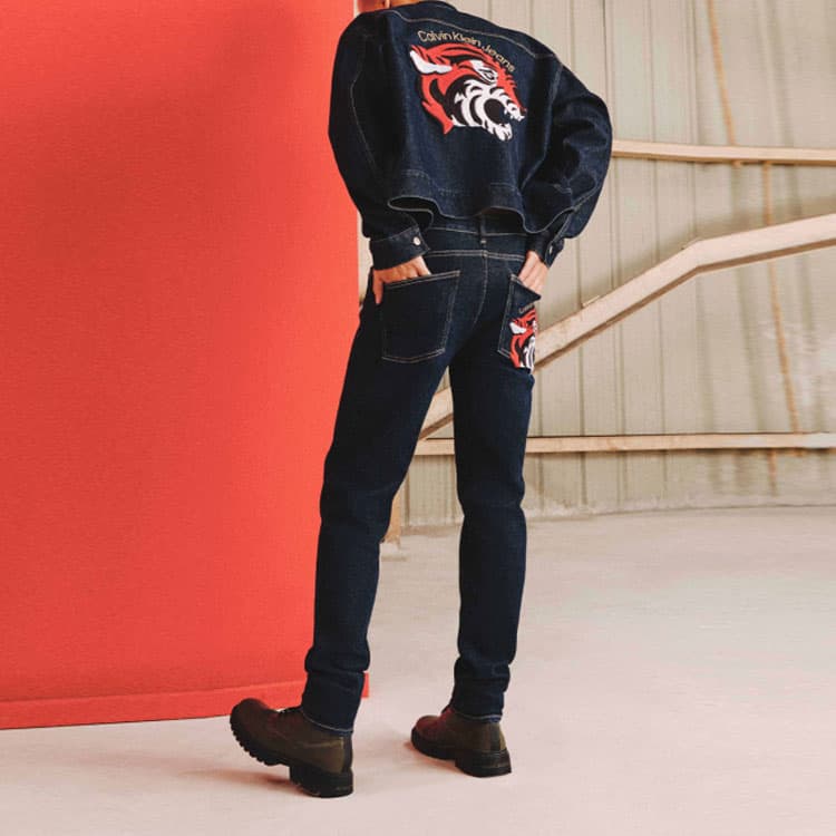 Штаны Calvin Klein Tiger Embroidered Straight Jeans Dark Blue — фото 4