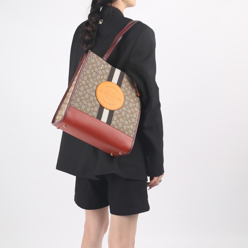 Мини-сумка COACH Dempsey 30 - изображение 7