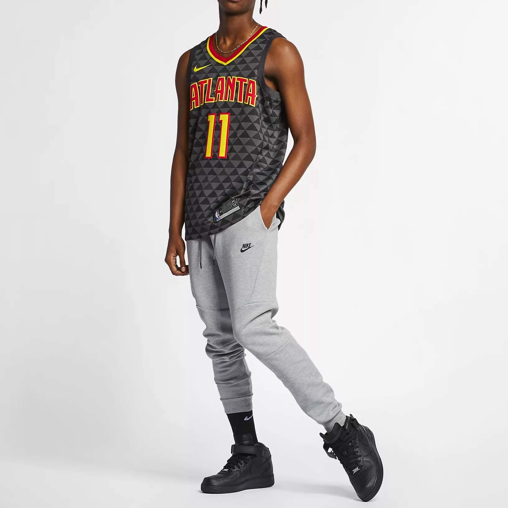 Баскетбольная майка Nike NBA Trae Young 11 Atlanta Hawks Jersey Black - изображение 4