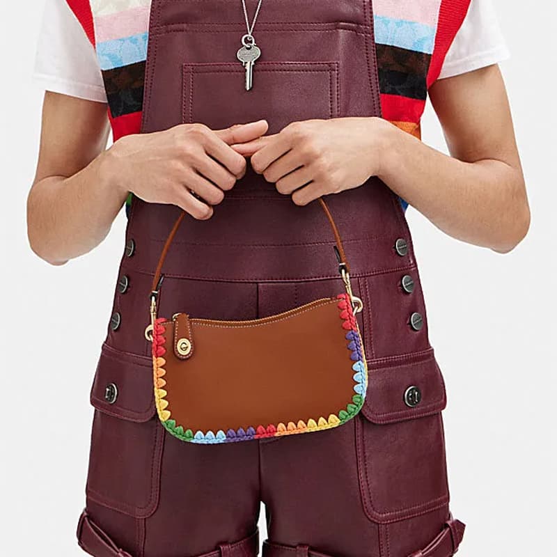 Мини-сумка COACH Swinger 20 - изображение 5