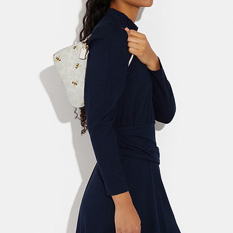 Сумка COACH Nolita 19 - изображение 4