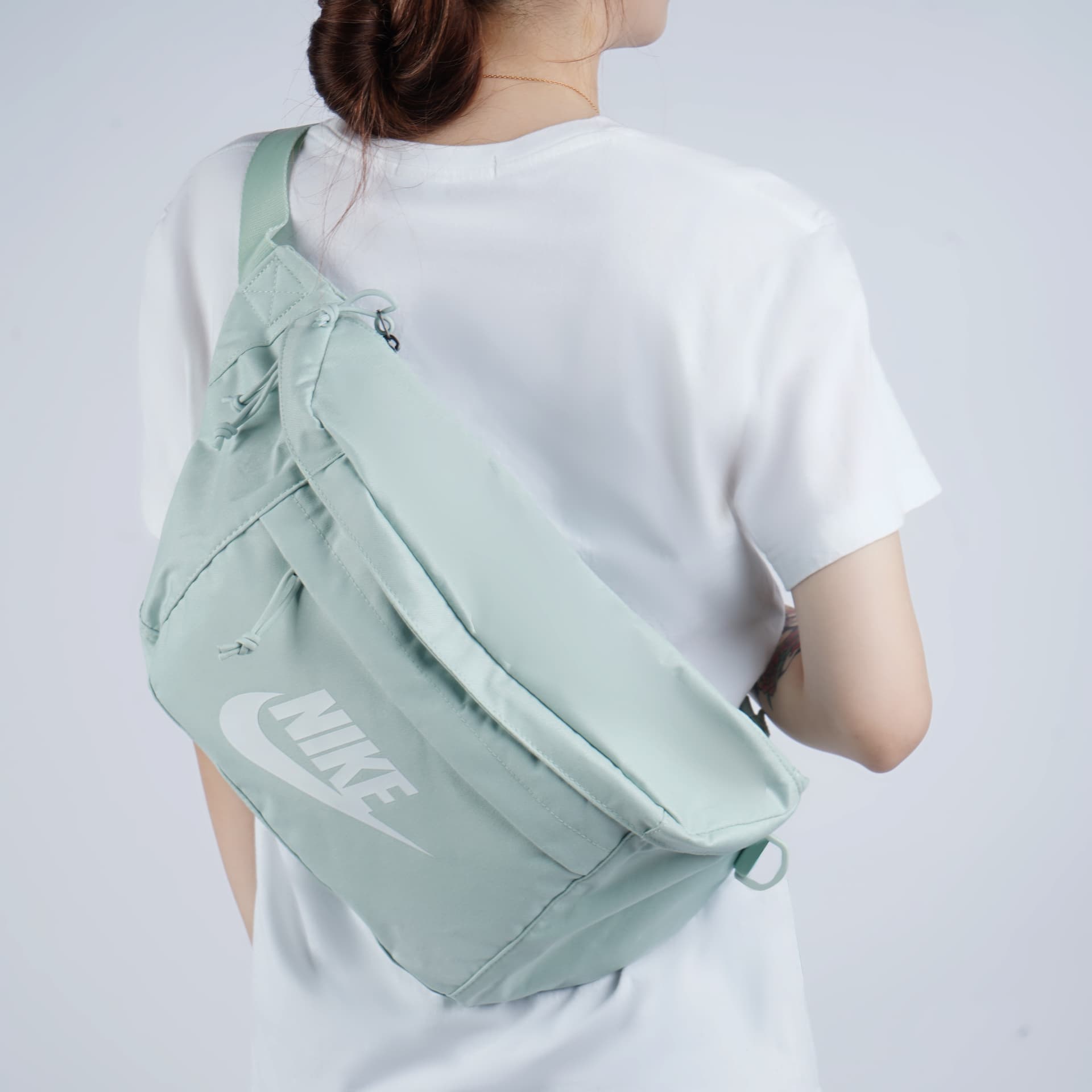 Поясная сумка Nike Tech Hip Pack Mint Green - изображение 5