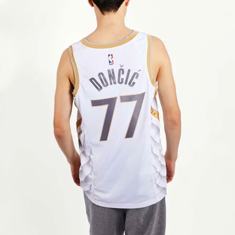 Баскетбольная майка Nike NBA Swingman Jersey Luka Doncic 77 White - изображение 4