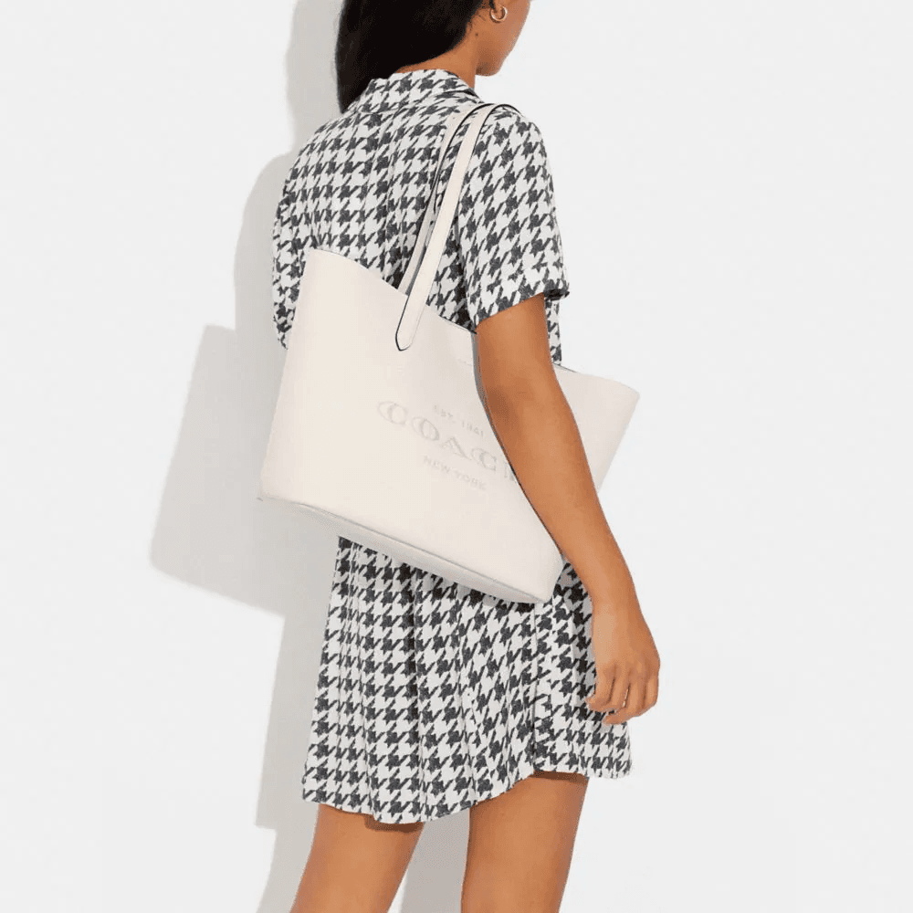 Мини-сумка COACH Tote 34 White - изображение 4