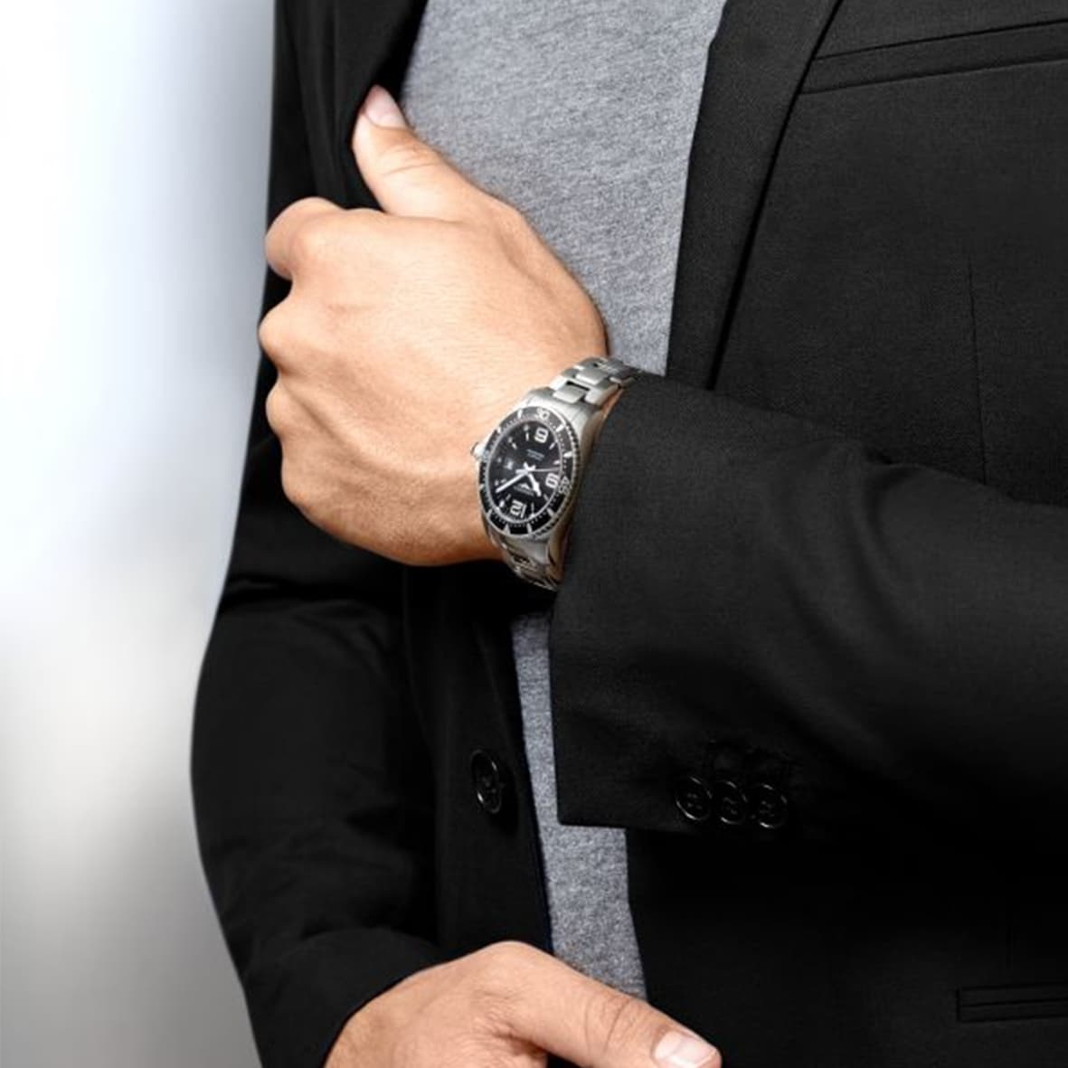 Часы Longines Conquest L3.841.4.56.6 - изображение 8