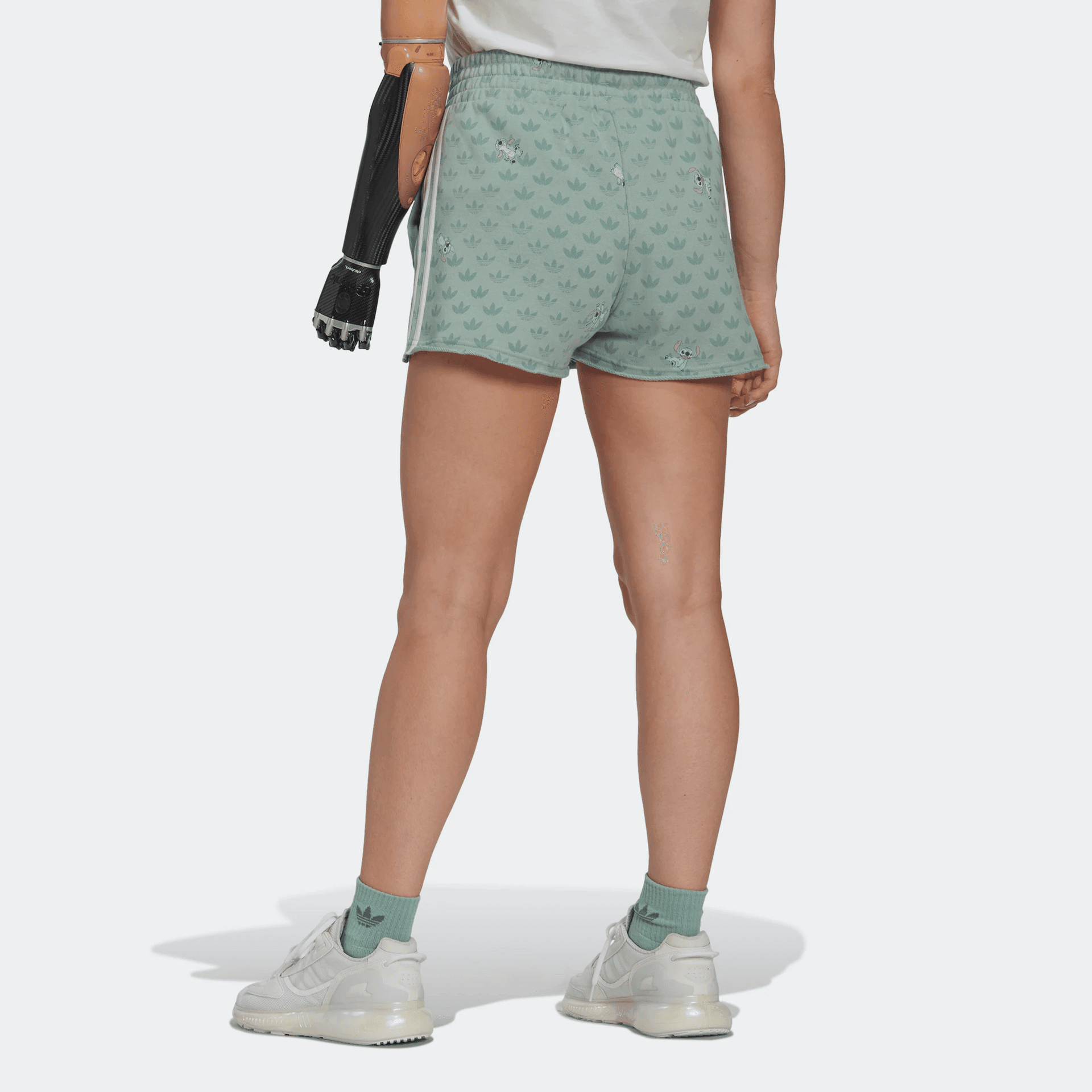 Шорты adidas x Disney Shorts Light Green - изображение 4