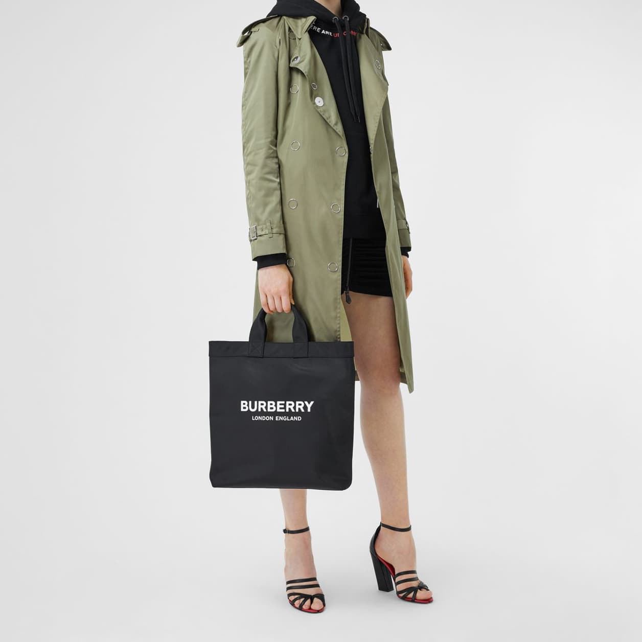 Сумка Burberry Tote - изображение 15