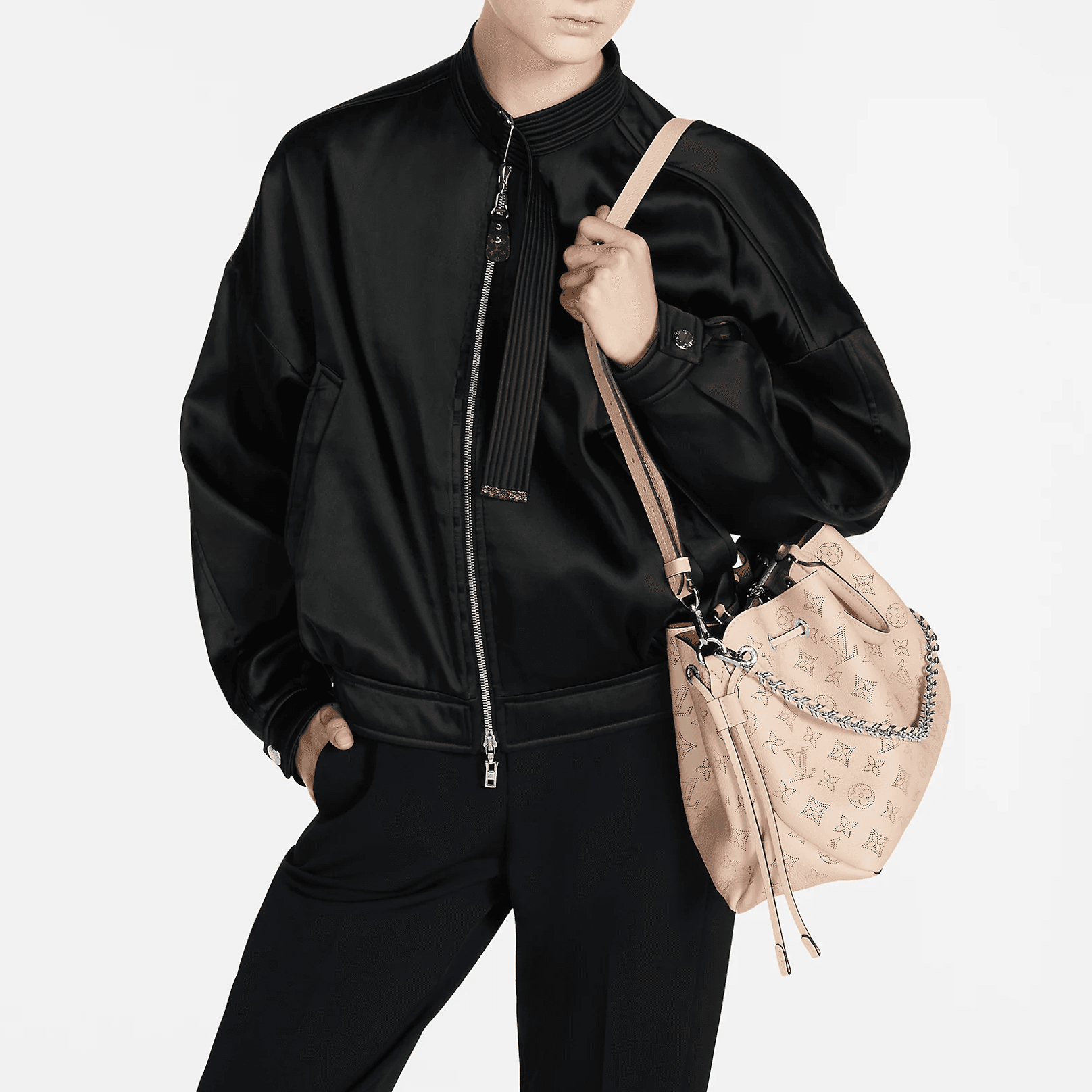 Сумка Louis Vuitton Bella - изображение 6