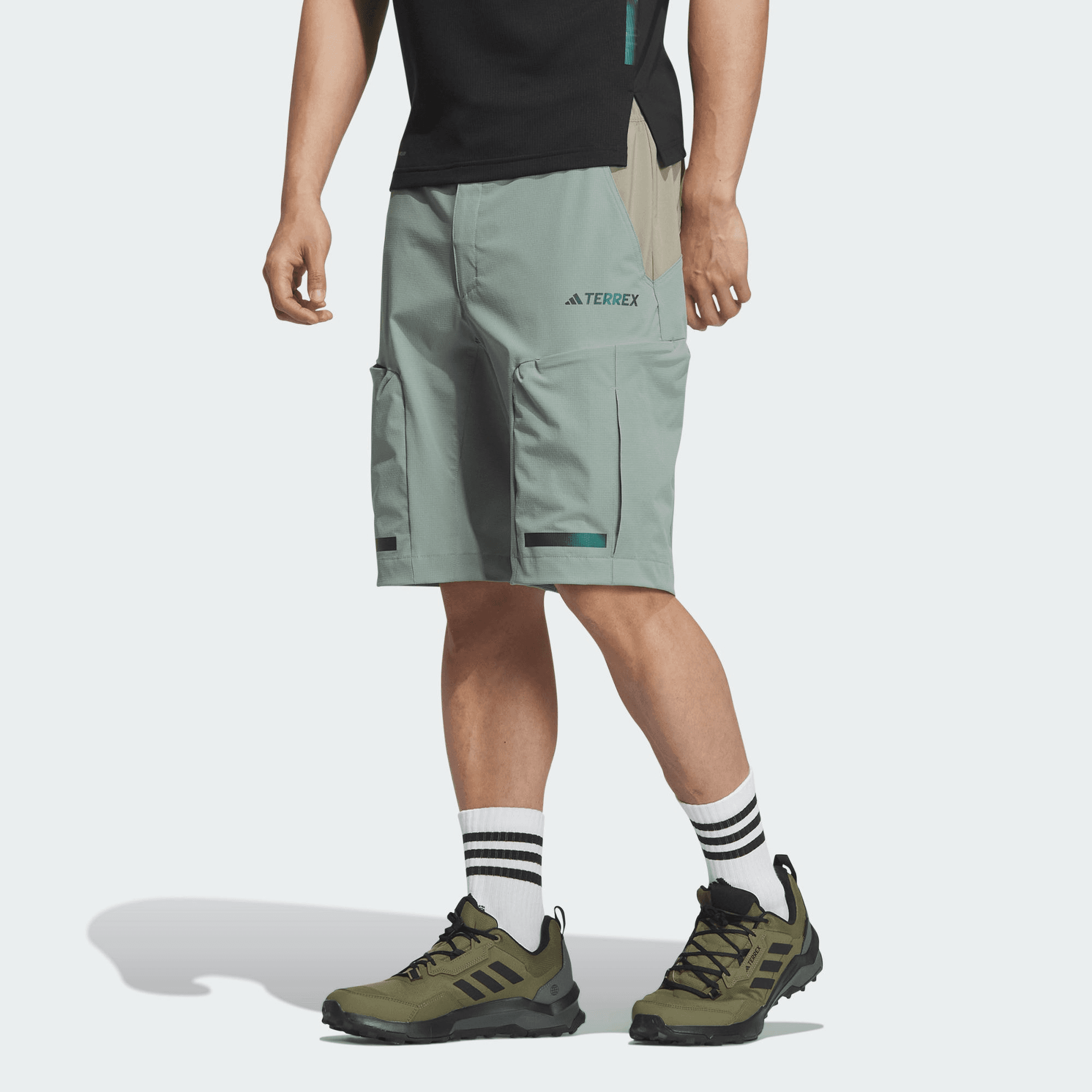 Тренировочные штаны adidas Campyx Shorts Logo - изображение 2