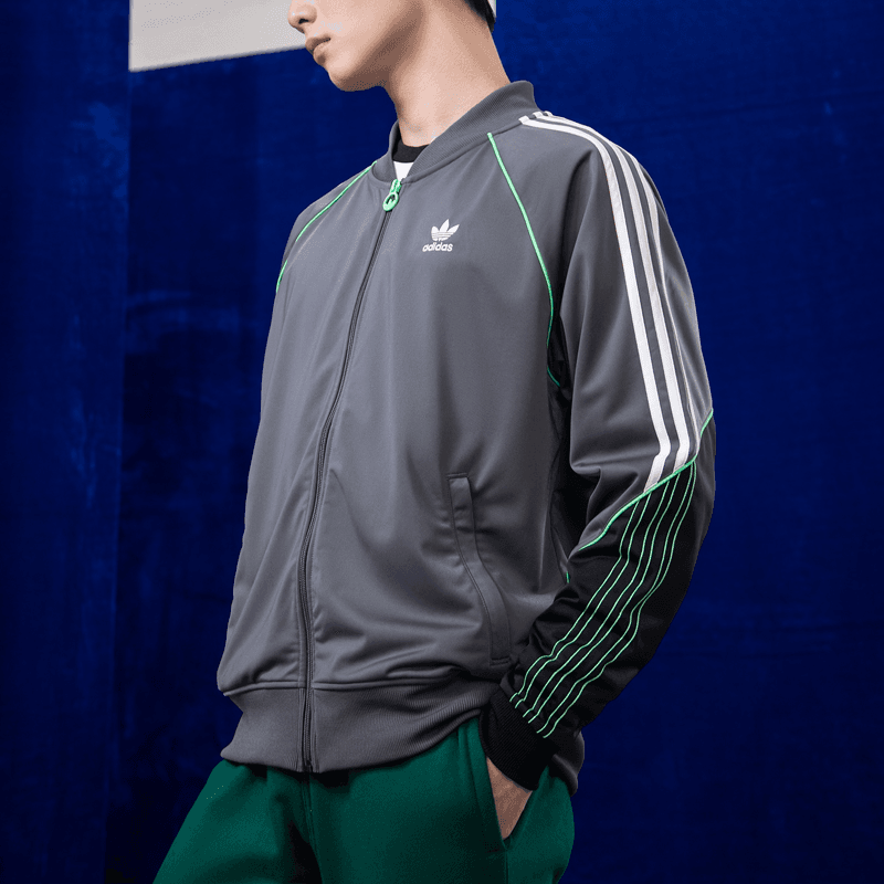 Куртка adidas Originals - изображение 3