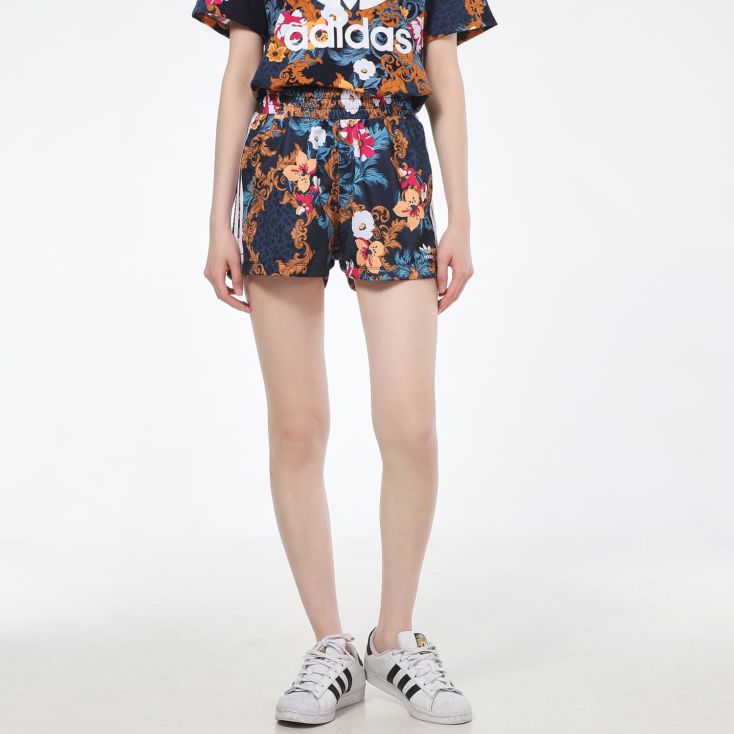 Шорты adidas Originals - изображение 3