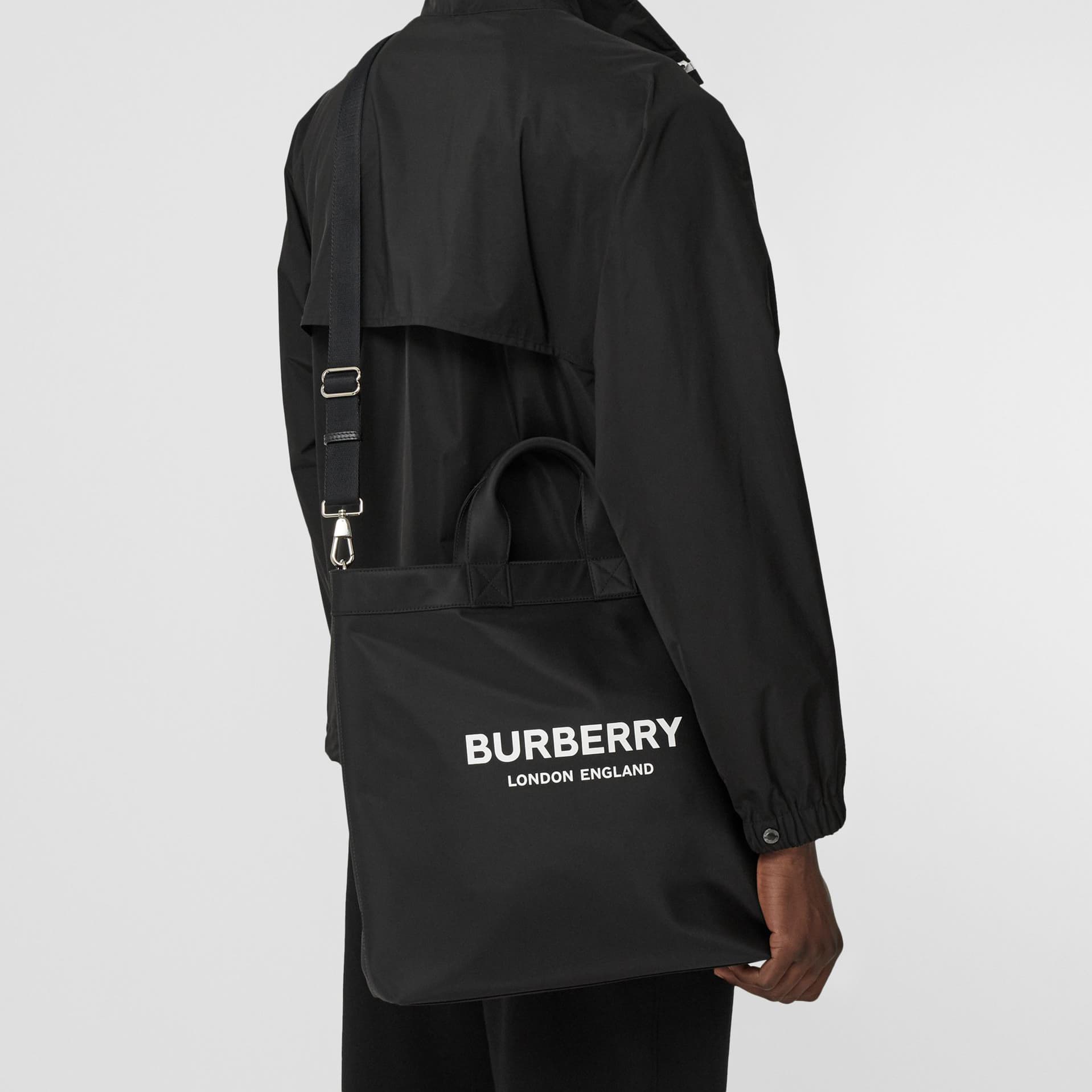Сумка Burberry Tote - изображение 10