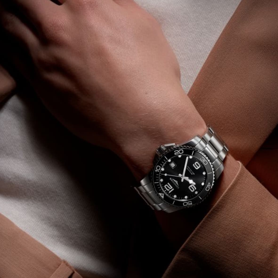 Часы Longines HydroConquest L3.782.4.56.6 - изображение 4