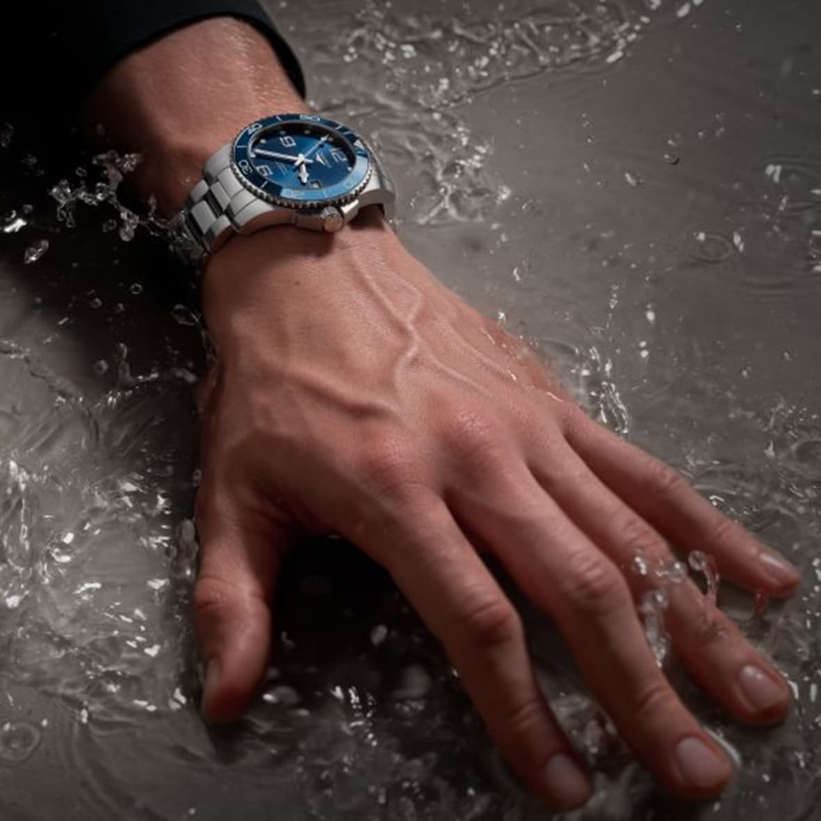 Часы Longines Conquest L3.781.4.96.6 - изображение 12