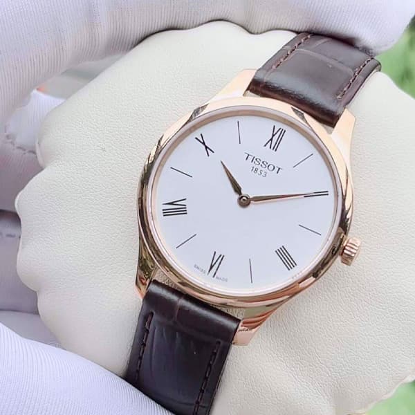 Часы TISSOT 30 31mm T063.209.36.038.00 - изображение 8