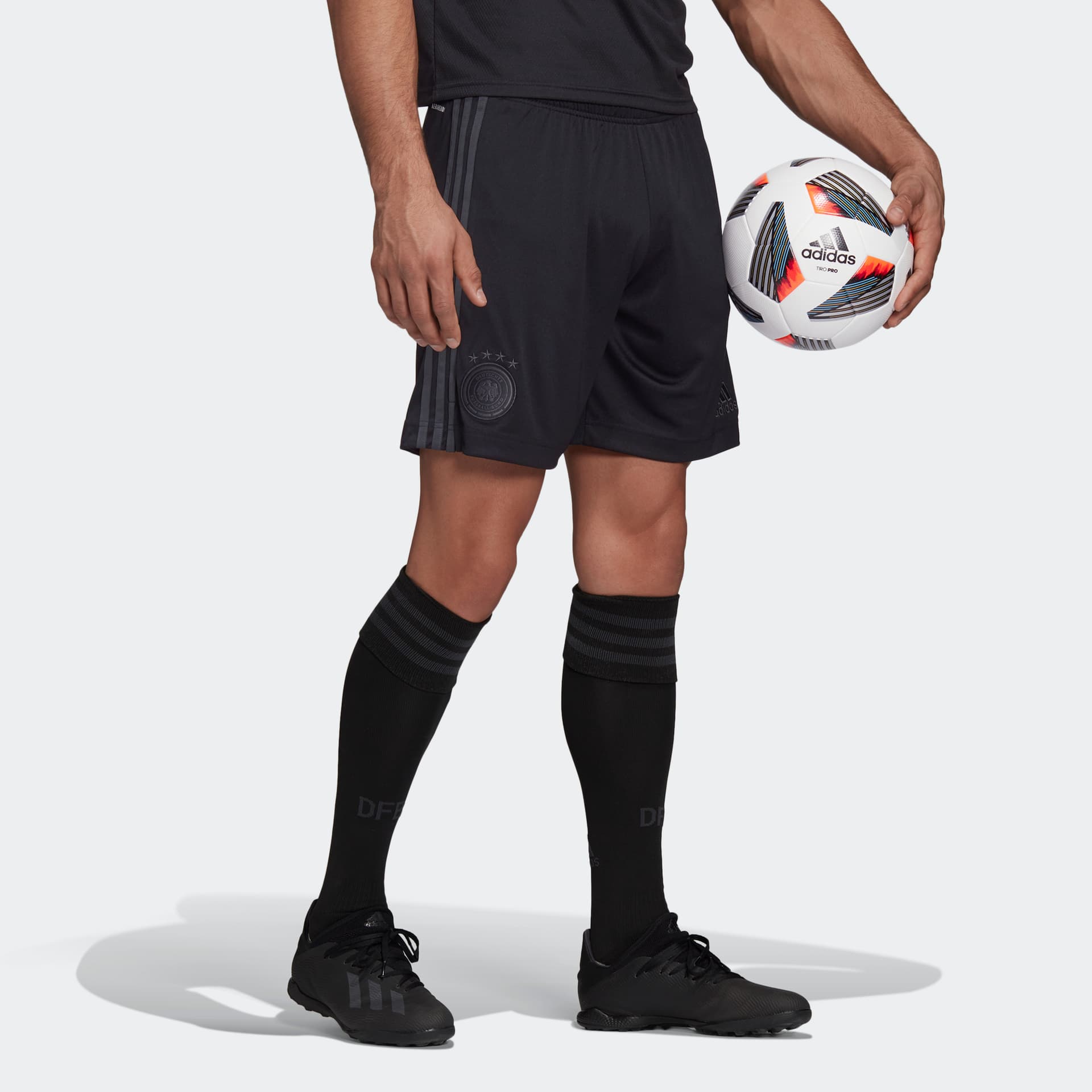 Тренировочные штаны adidas Dfb a Sho - изображение 5