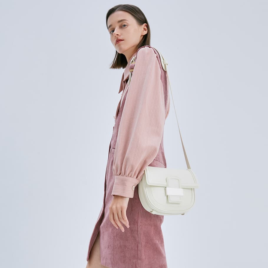 Сумка через плечо Charles & Keith Saddle Bag - изображение 4