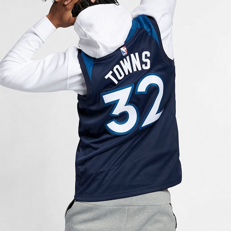 Баскетбольная майка Nike NBA Towns 32 - изображение 5