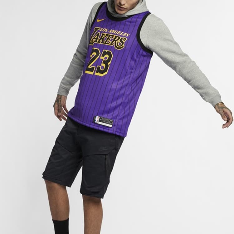Баскетбольная майка Nike LeBron James Lakers Jersey - изображение 3