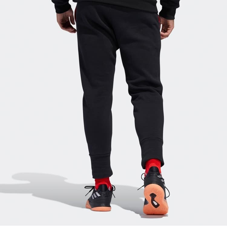 Спортивная одежда adidas - изображение 4