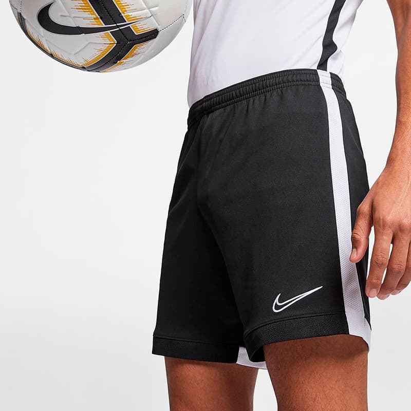Тренировочные штаны Nike DRI-FIT Academy Shorts Black - изображение 4