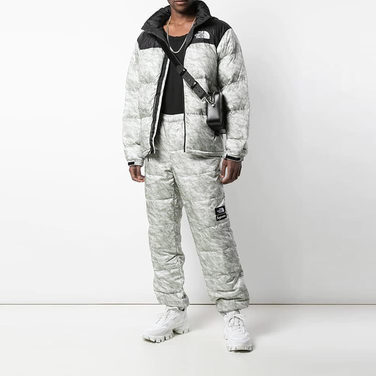 Зимняя куртка Supreme x The North Face Paper Print Nuptse Jacket - изображение 9