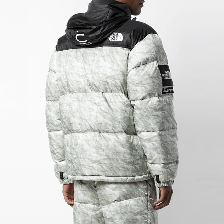 Зимняя куртка Supreme x The North Face Paper Print Nuptse Jacket - изображение 7