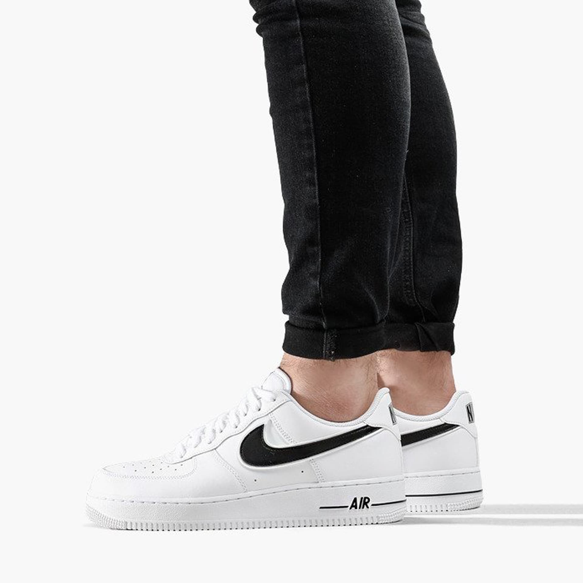 Кроссовки Nike Air Force 1 '07 Low Black Swoosh - изображение 6