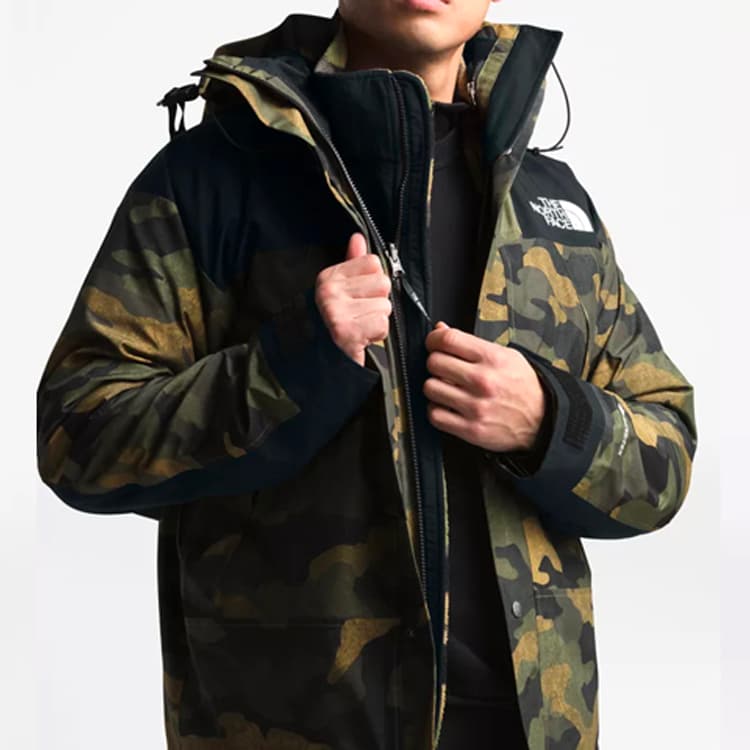 Демисезонная куртка The North Face 1990 Mountain Jacket Camo - изображение 3