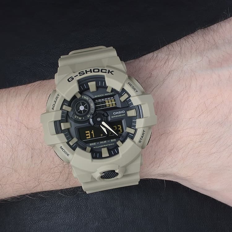 Часы CASIO G-Shock YOUTH GA-700UC-5A - изображение 5