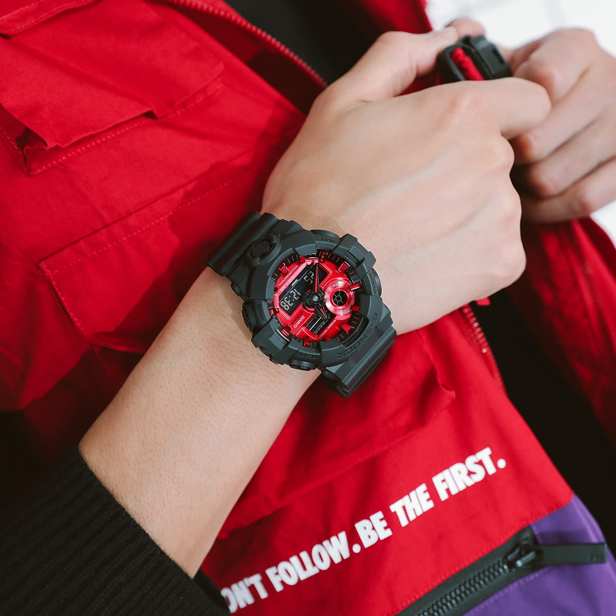 Часы Casio G-Shock GA-700AR-1APR - изображение 6
