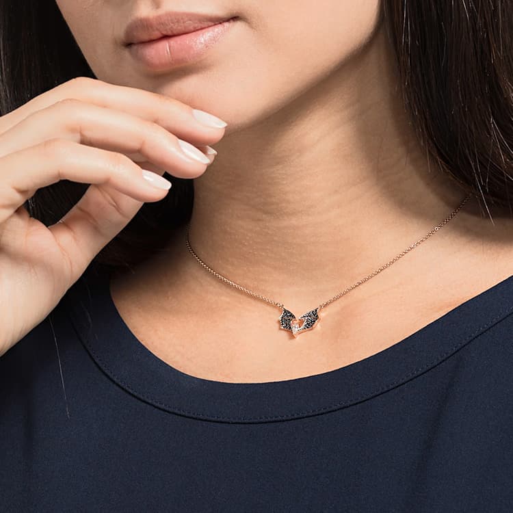 Ожерелье Swarovski Mysterious Bat Necklace - изображение 4