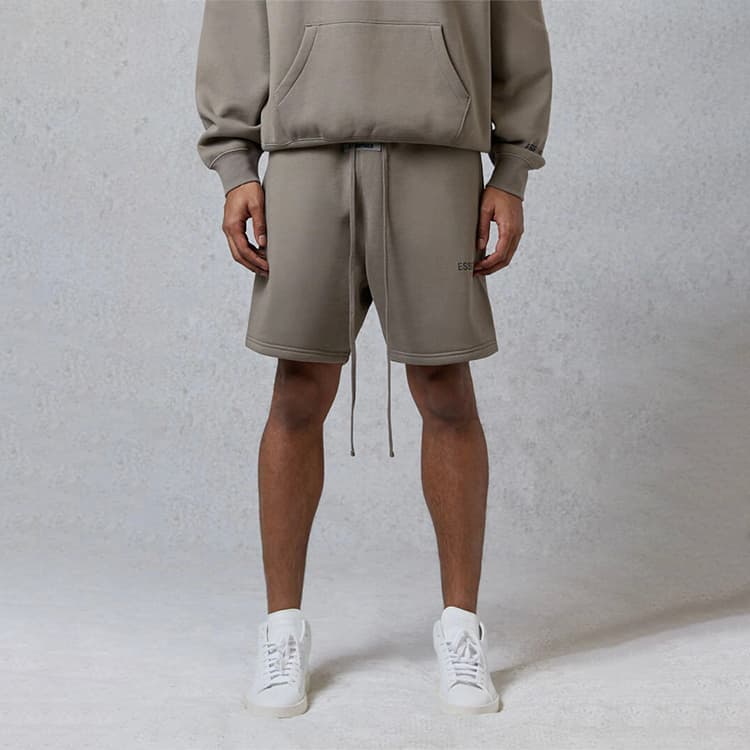Шорты Fear of God Essentials Sweat Shorts Taupe - изображение 3