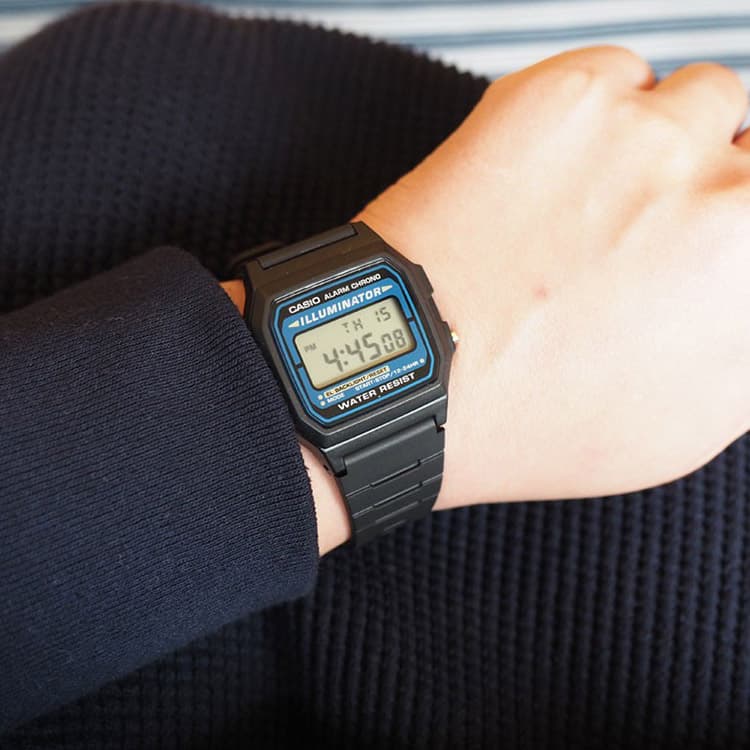 Часы CASIO VINTAGE F-105W-1A - изображение 4