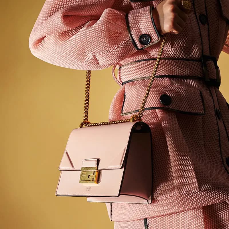 Сумка через плечо FENDI Kan U Logo - изображение 8