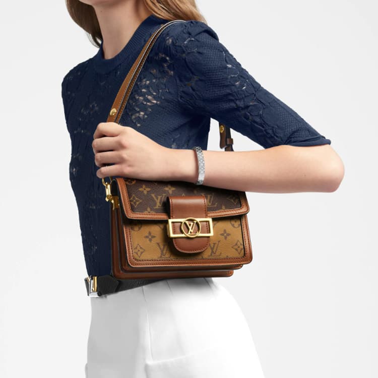 Мини-сумка Louis Vuitton Dauphine Mini - изображение 9