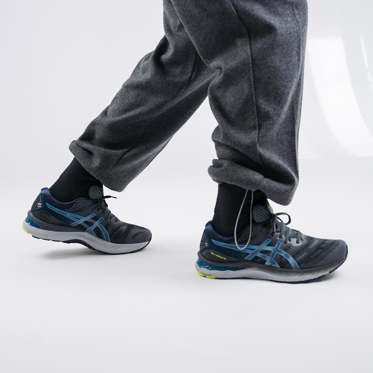 Кроссовки для бега Asics GEL-Nimbus 23 - изображение 8