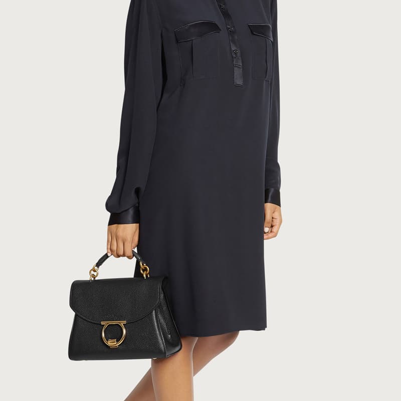 Сумка Ferragamo Gancini Mini Bag - изображение 5